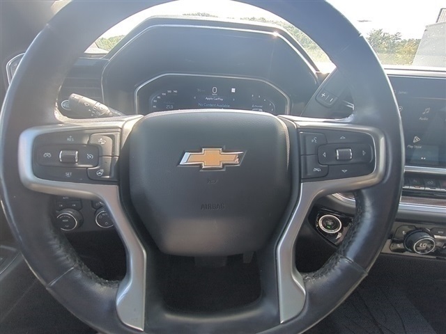 2022 Chevrolet Silverado 1500 LT photo 10