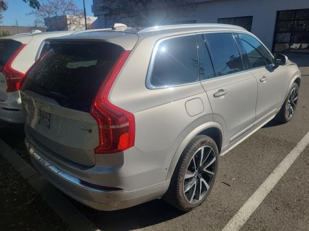 2023 Volvo XC90 Plus photo 4
