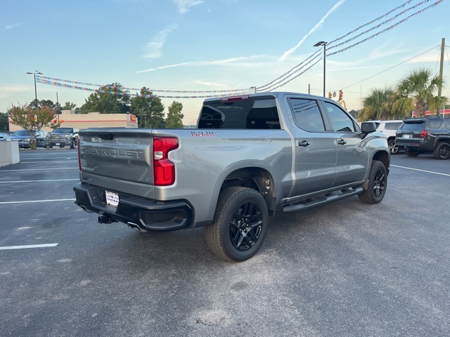 2025 Chevrolet Silverado 1500 LT Trail Boss photo 2