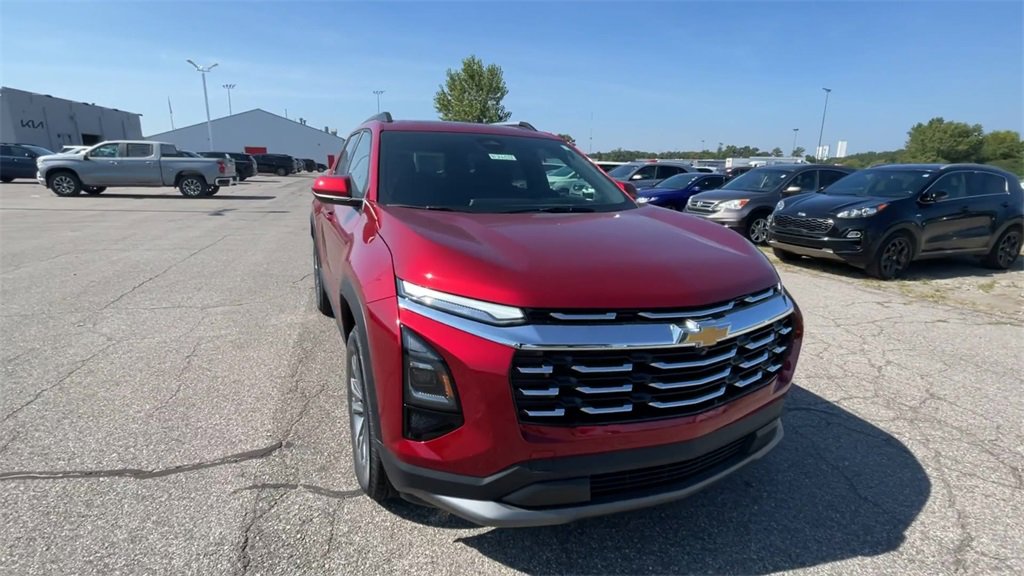 2026 Chevrolet Equinox photo 3