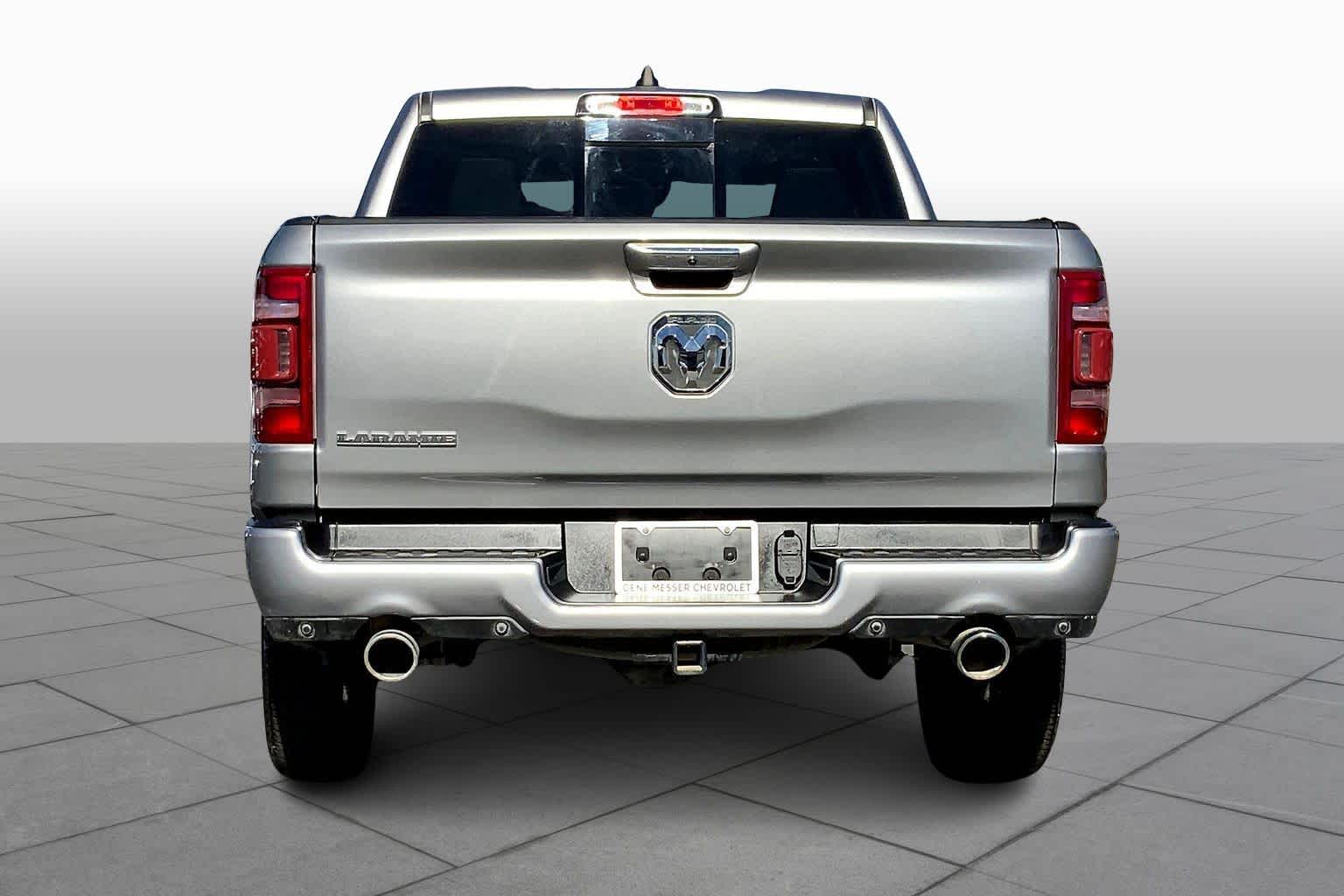 2022 Ram 1500 Laramie photo 3