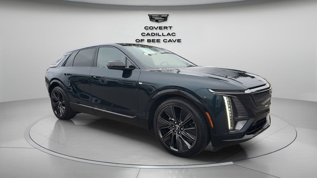 2024 Cadillac LYRIQ Sport 3's photo