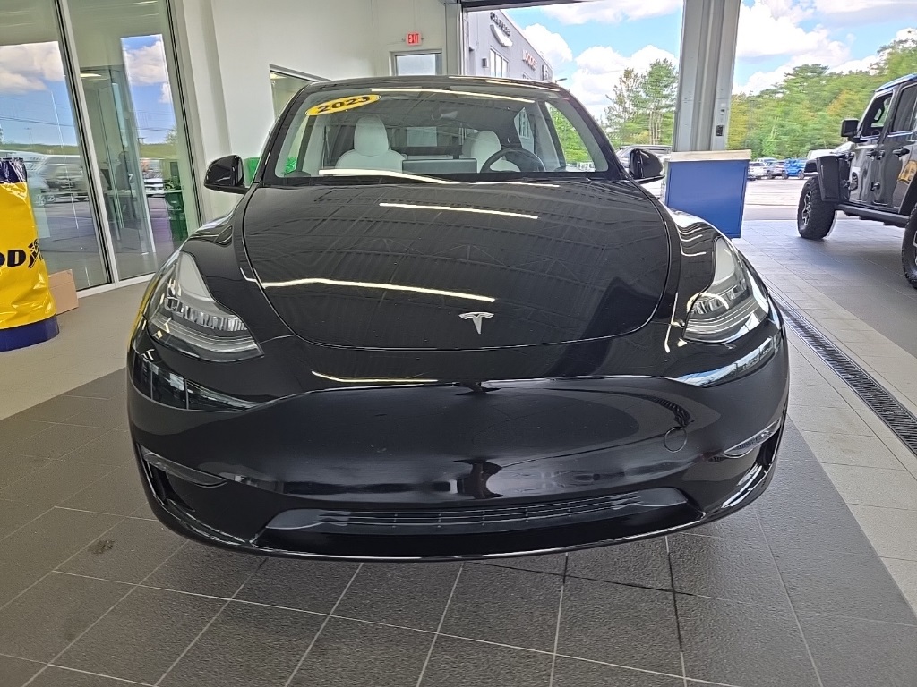 2023 Tesla Model Y Long Range photo 4