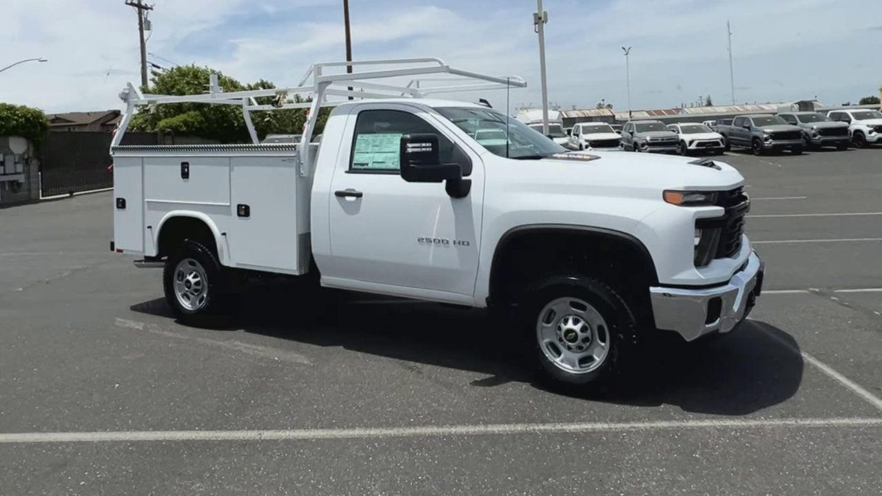 2024 Chevrolet Silverado 2500HD photo 30