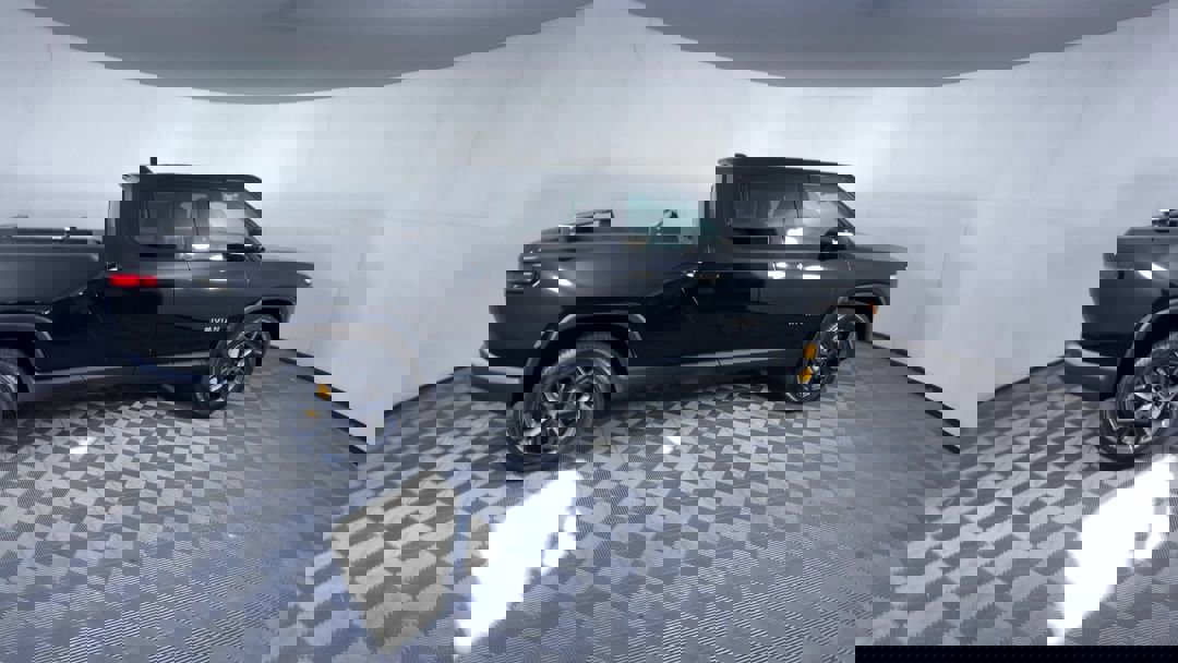 2023 Rivian R1T Adventure photo 9