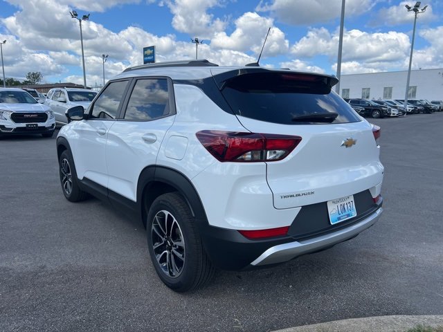 2024 Chevrolet Trailblazer LT photo 3