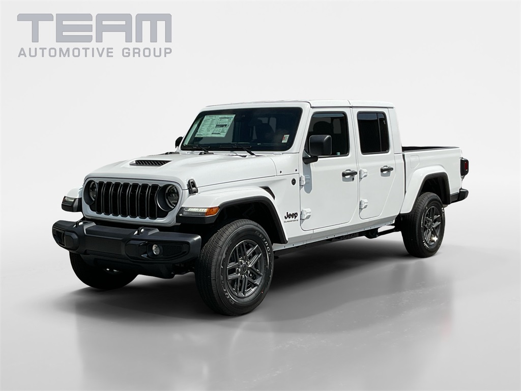 2025 Jeep Gladiator Sport S photo 3