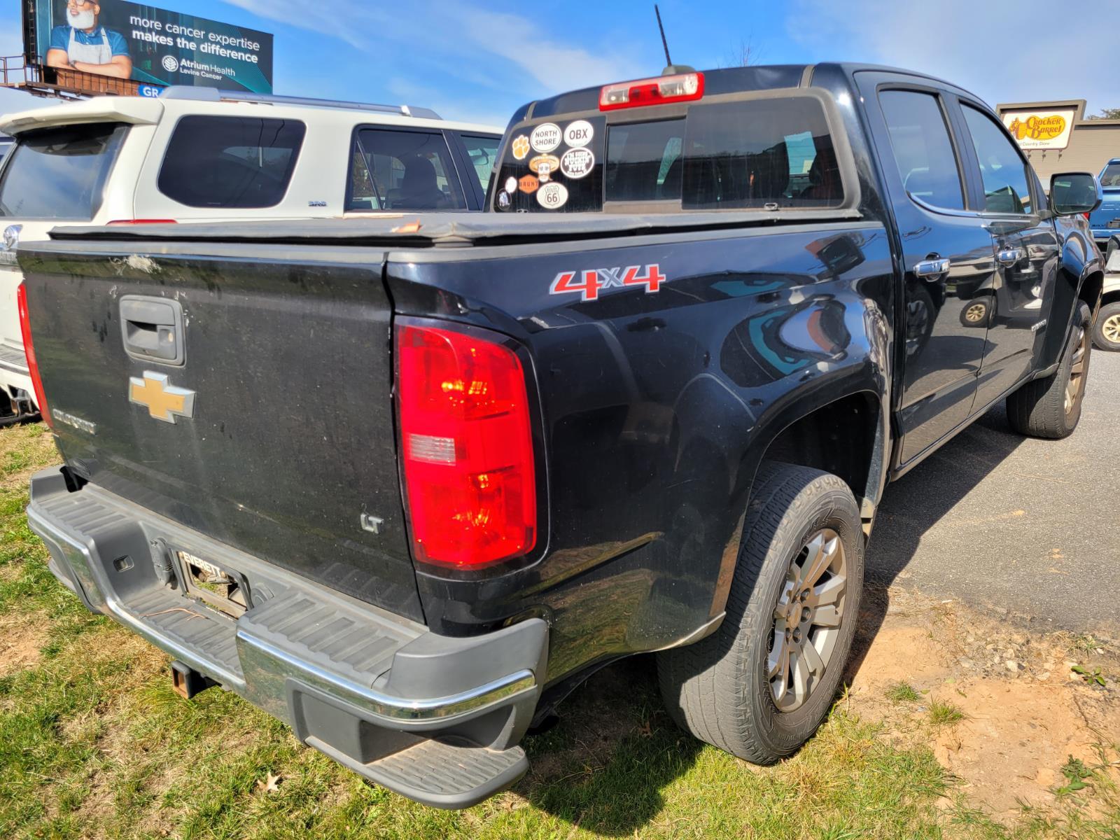 2016 Chevrolet Colorado LT photo 4