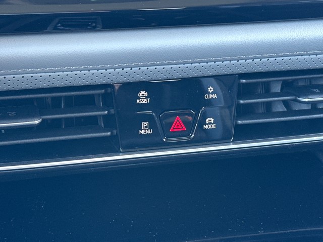 2025 Volkswagen Atlas Peak Edition photo 55
