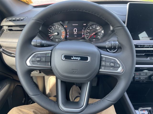 2025 Jeep Compass Limited photo 10