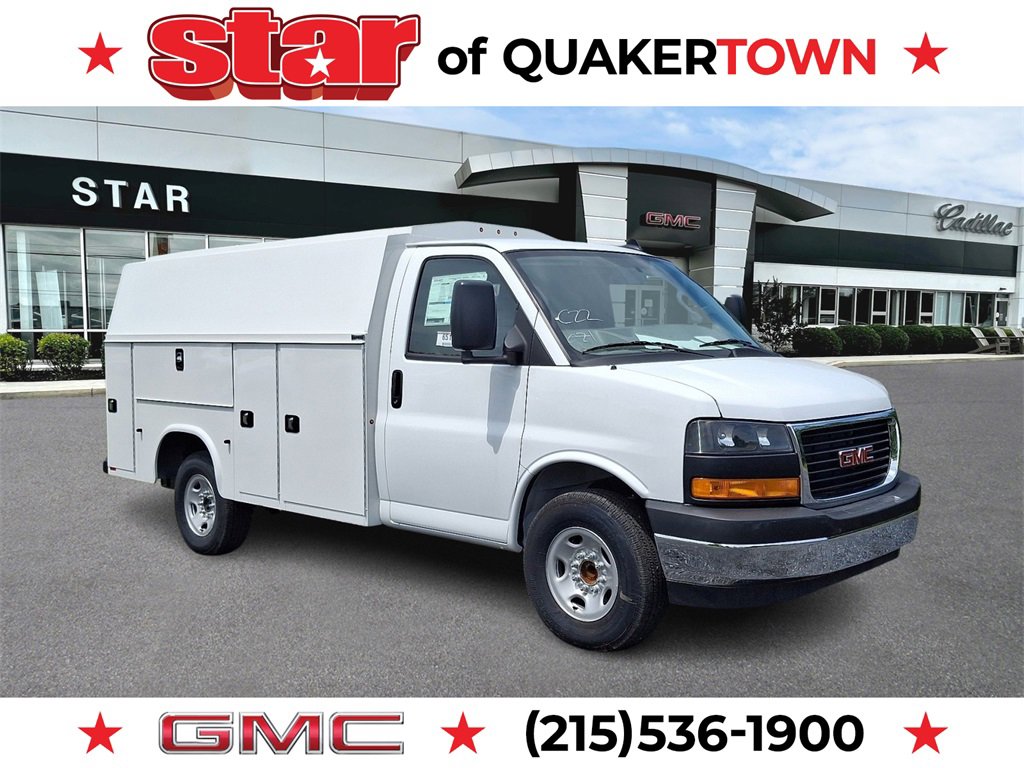2025 GMC Savana Cutaway Work Van's photo
