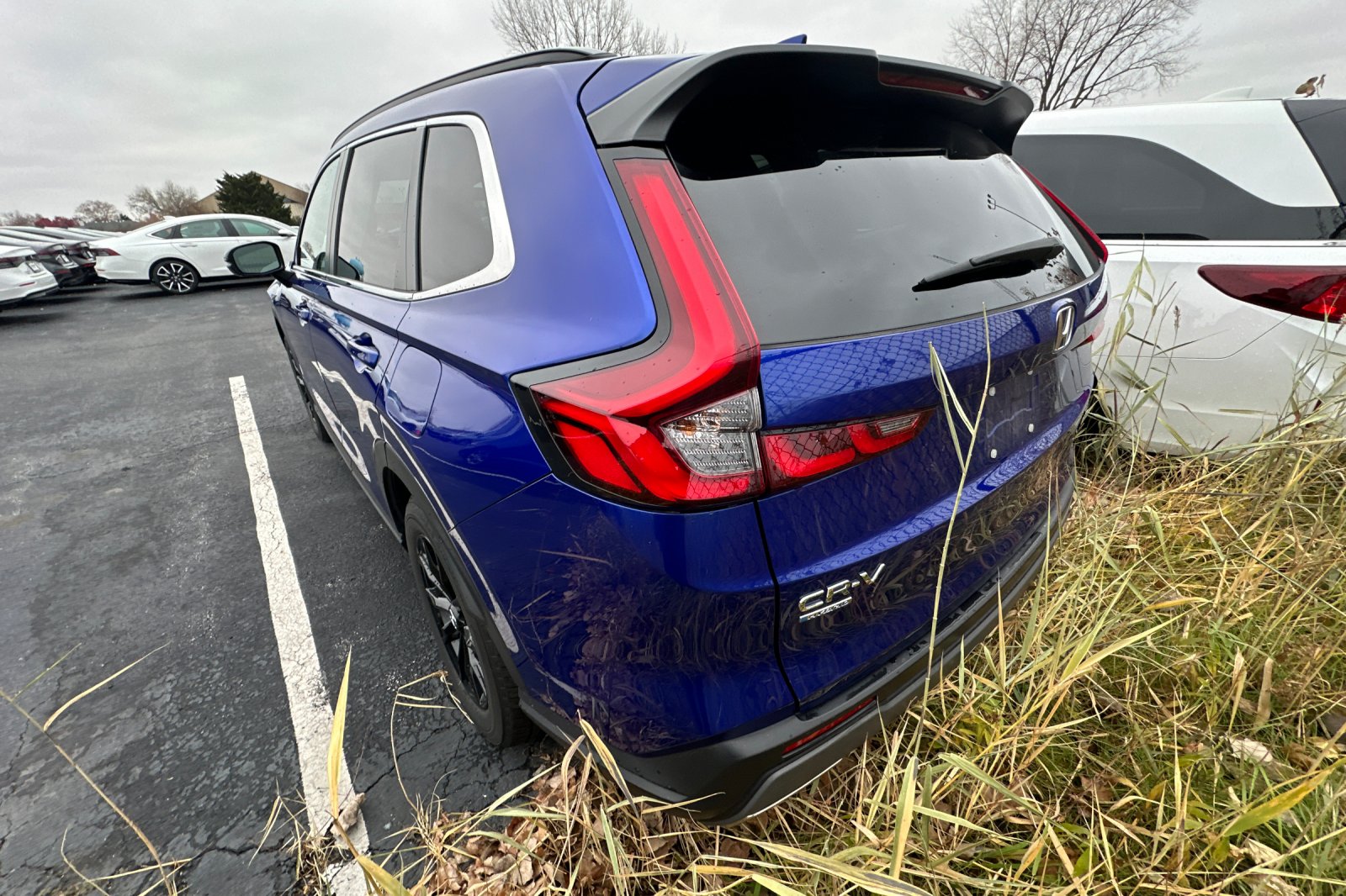 2023 Honda CR-V Hybrid Sport photo 3