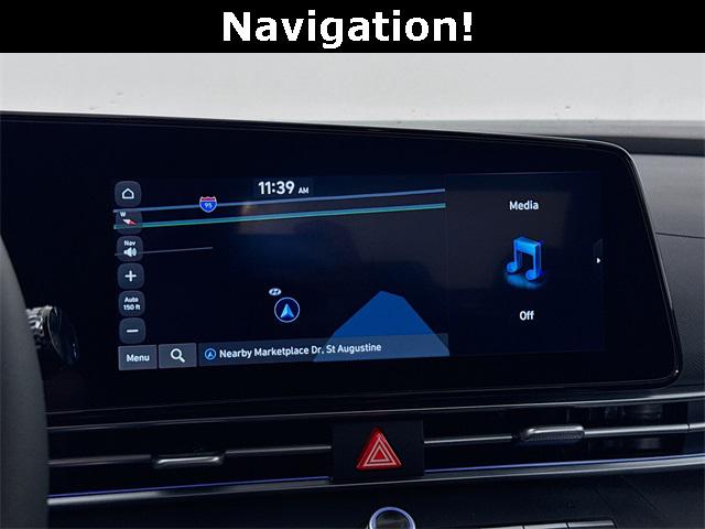 2025 Hyundai Elantra SEL Convenience photo 17