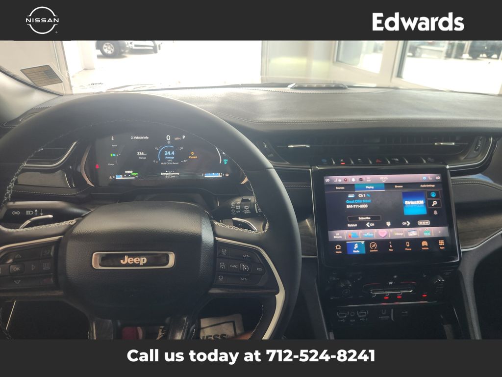 2023 Jeep Cherokee 4xe photo 21