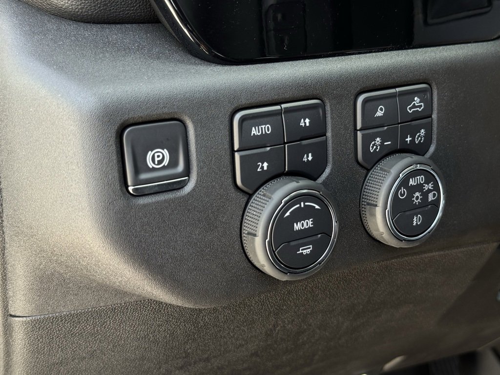 2025 Chevrolet Silverado 1500 RST photo 27