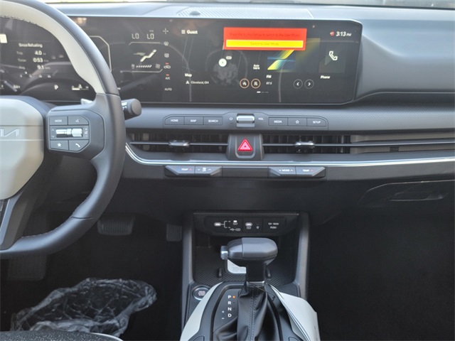 2025 Kia K4 GT-Line photo 18