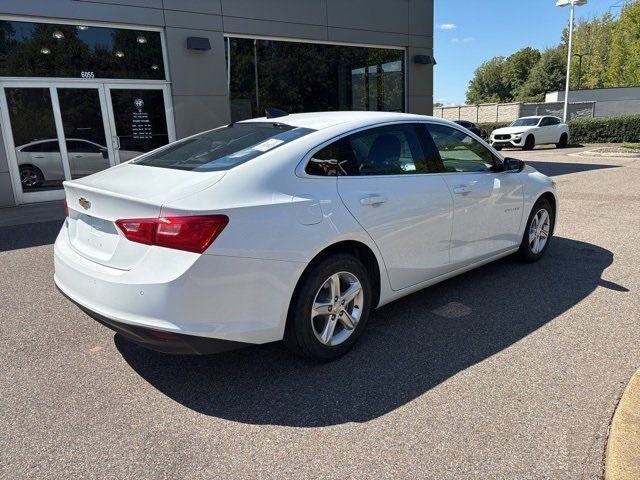 2023 Chevrolet Malibu LS photo 5