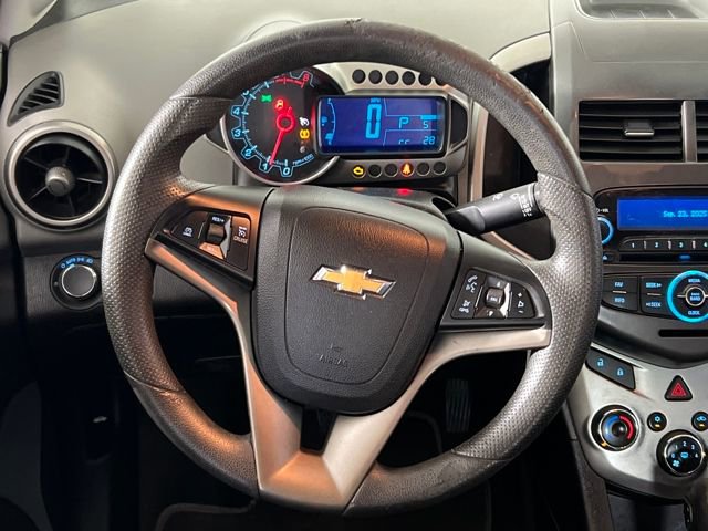 2015 Chevrolet Sonic LT photo 13