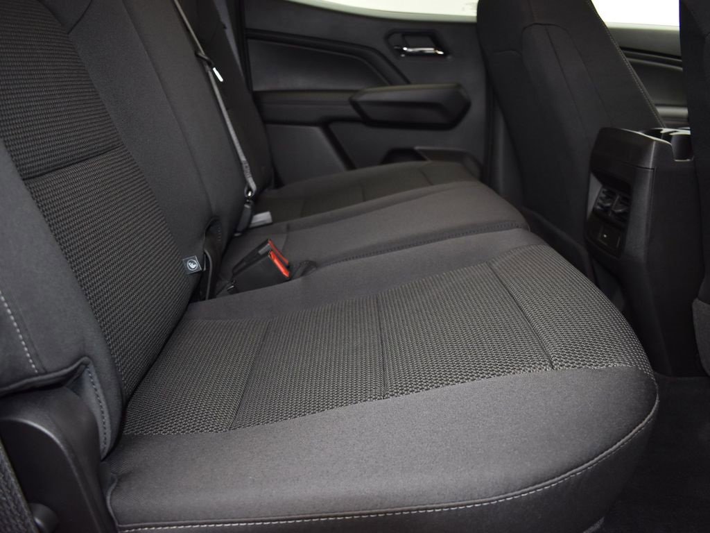 2024 Chevrolet Colorado LT photo 22