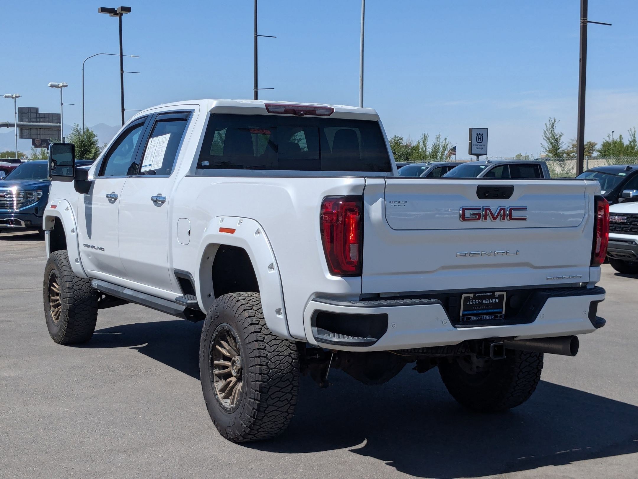 2020 Gmc Sierra 3500 HD Denali photo 2