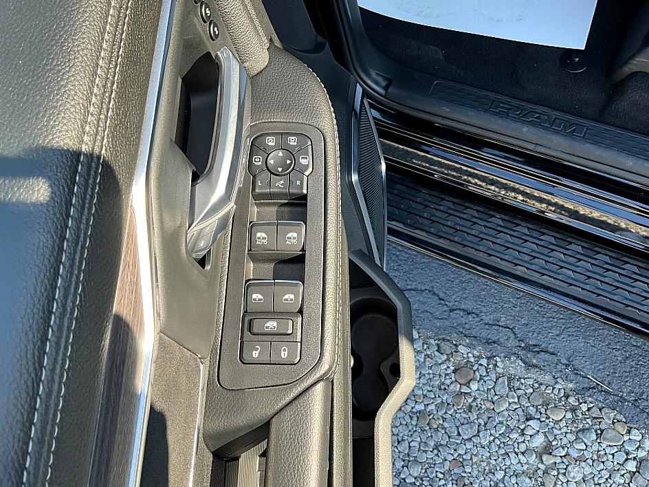 2026 Ram 3500 Laramie photo 14