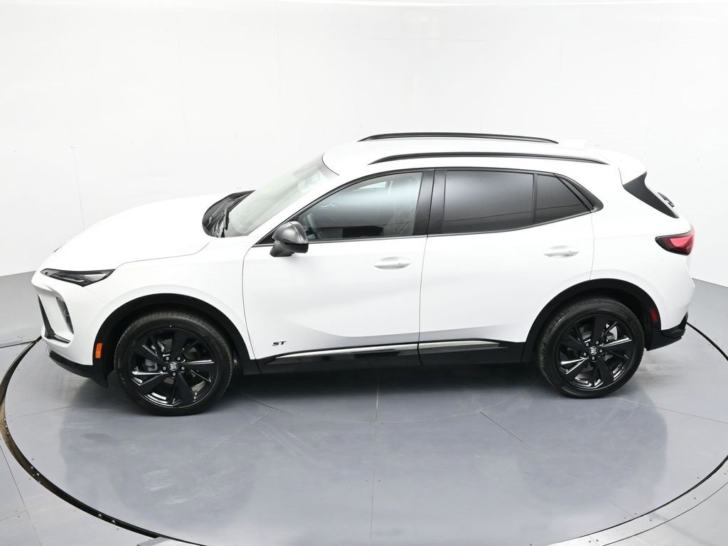 2025 Buick Envision Sport Touring photo 27