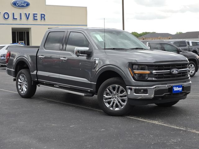 2025 Ford F-150 XLT photo 2