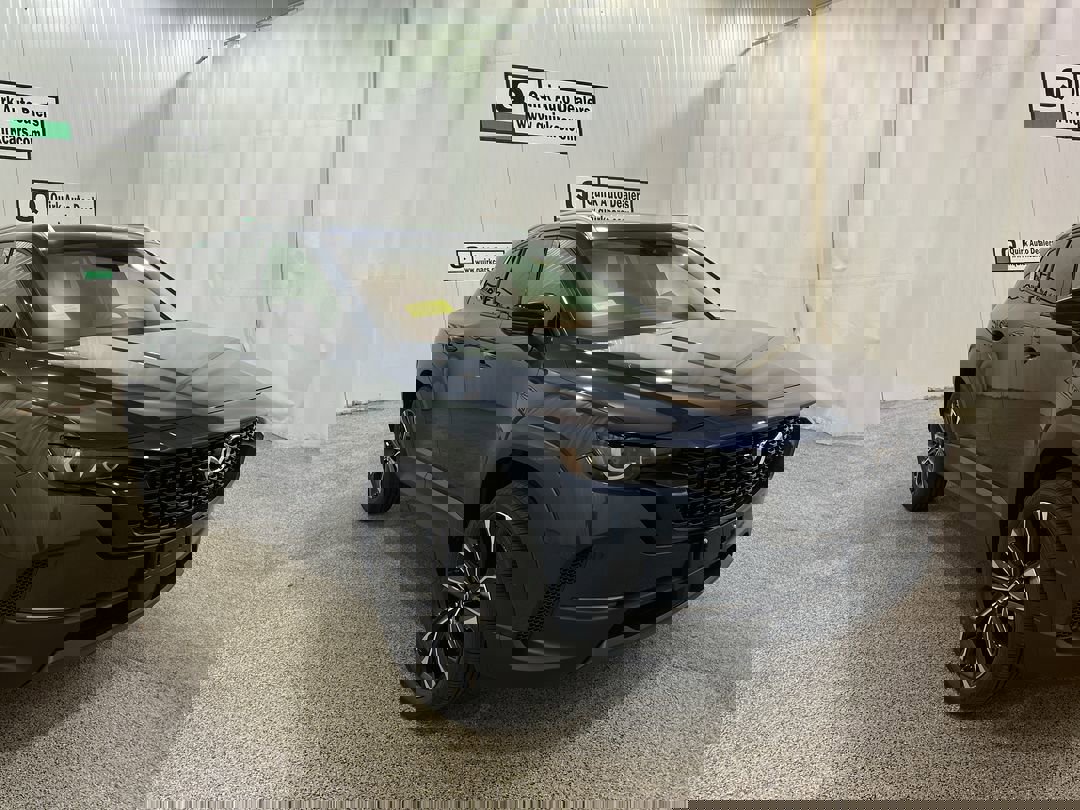 2025 Mazda CX-50 Premium Plus's photo