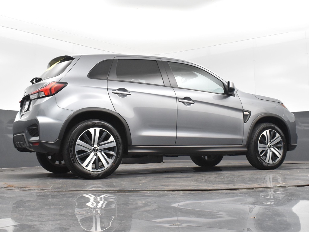 2024 Mitsubishi Outlander Sport ES photo 19