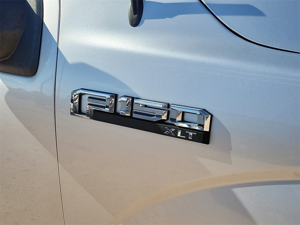 2019 Ford F-150 XLT photo 13