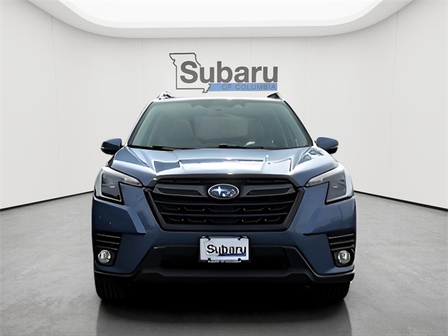 2023 Subaru Forester Limited photo 2