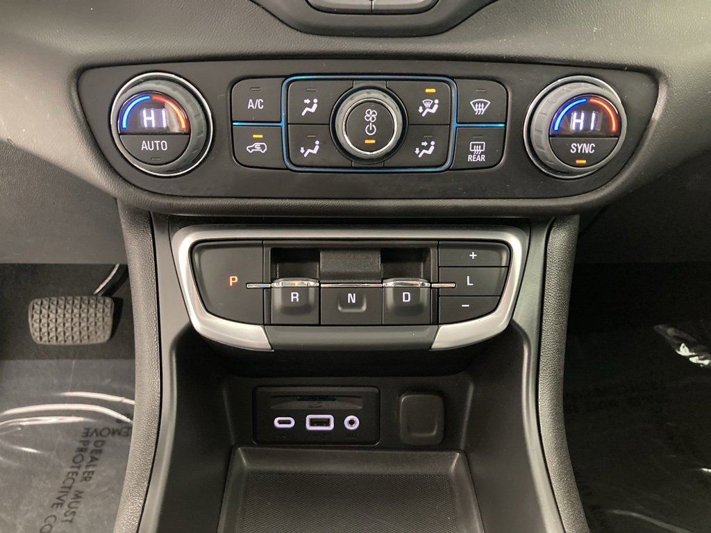 2024 Gmc Terrain SLT photo 2