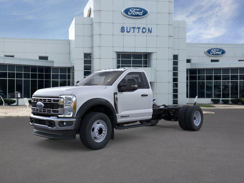 2025 Ford F-600 Super Duty Chassis Cab XL's photo