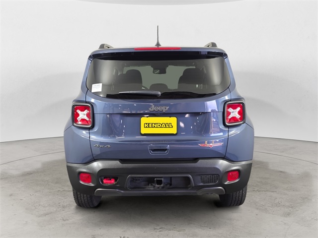 2022 Jeep Renegade Trailhawk photo 3