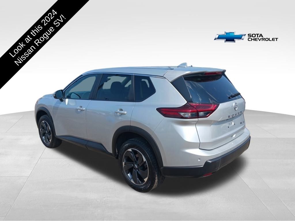 Used 2024 Nissan Rogue SV with VIN JN8BT3BB8RW424119 for sale in Northfield, Minnesota