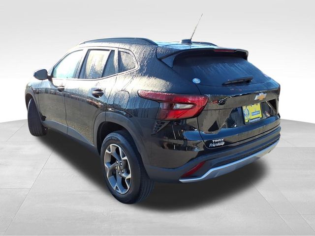 2024 Chevrolet Trax LT photo 4