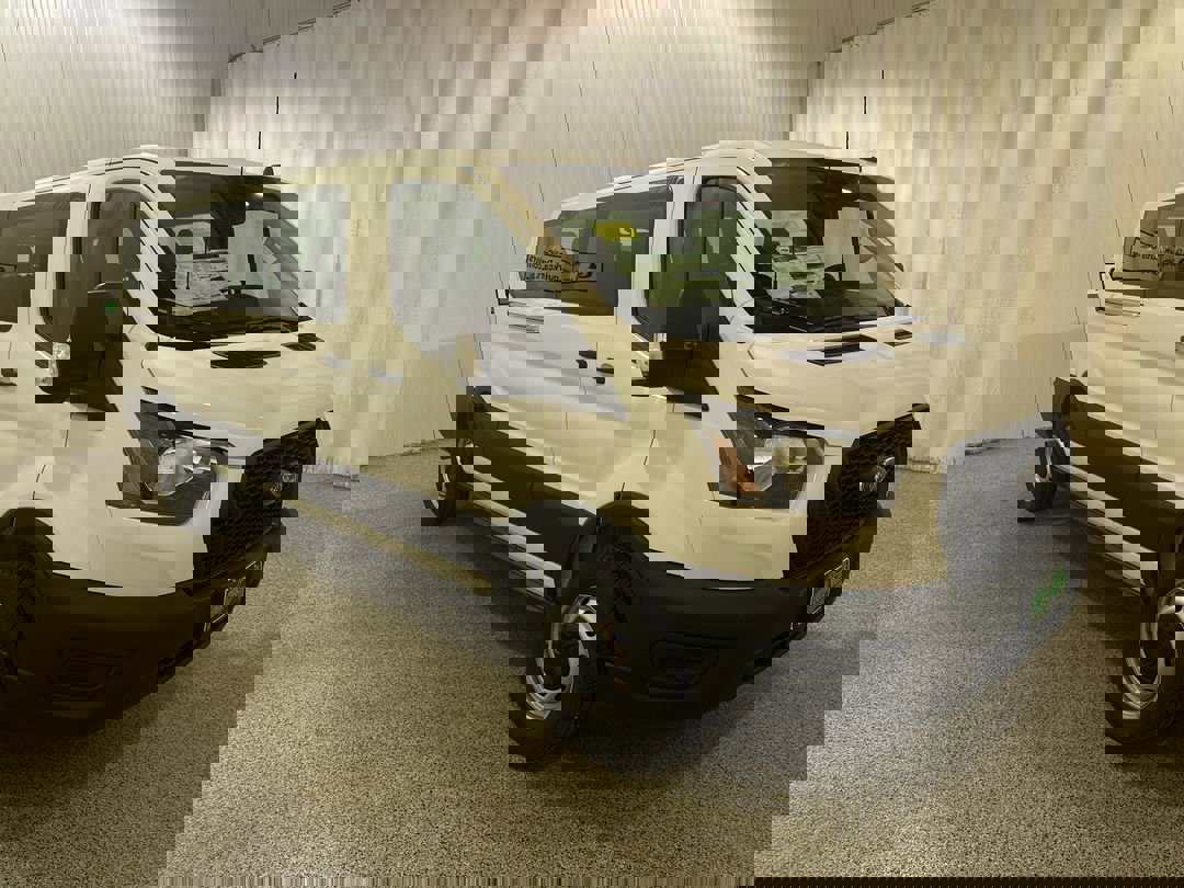 2025 Ford Transit Passenger Van XL's photo