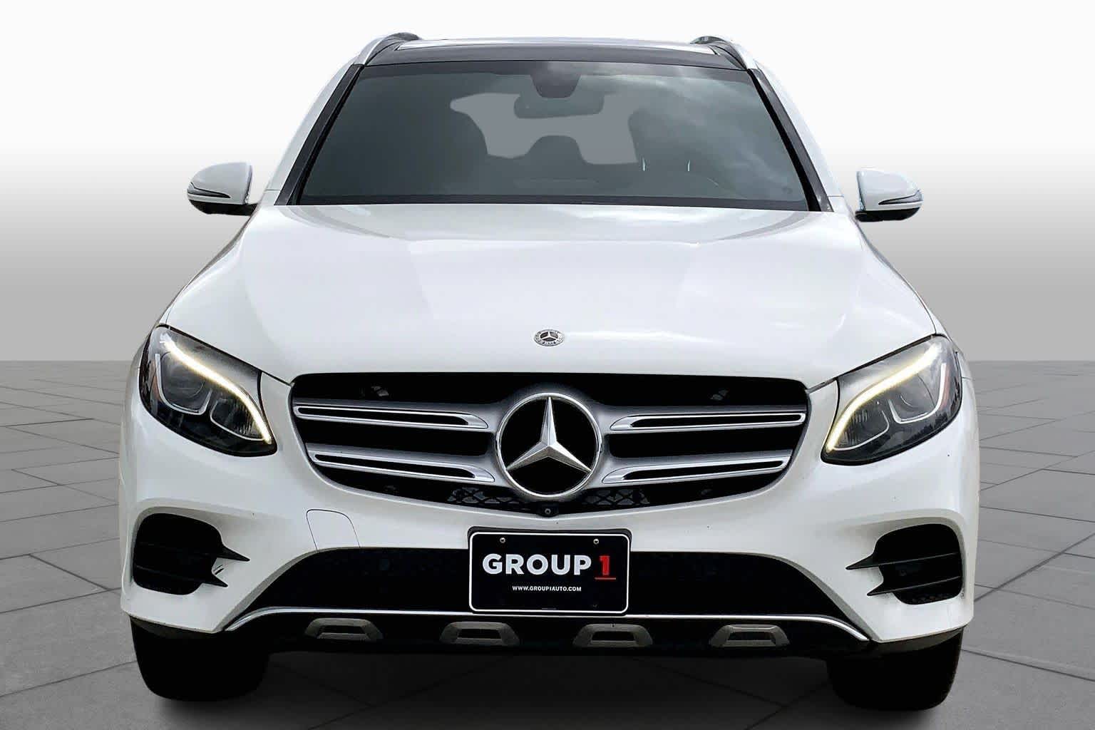 2019 Mercedes Benz GLC 300 photo 3