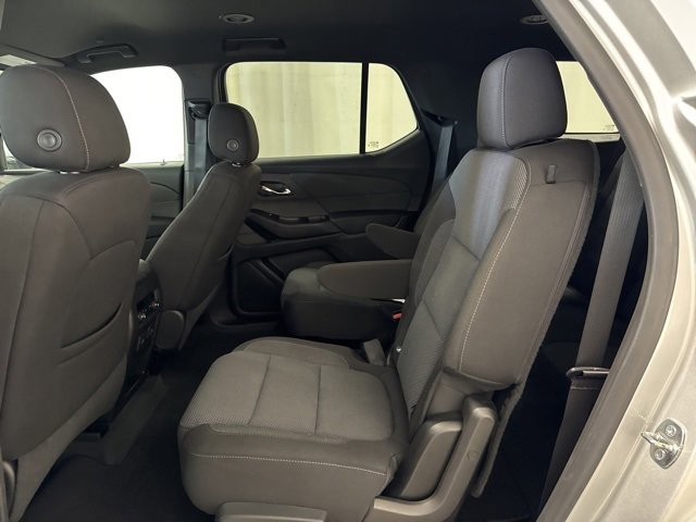 2022 Chevrolet Traverse Cloth photo 23
