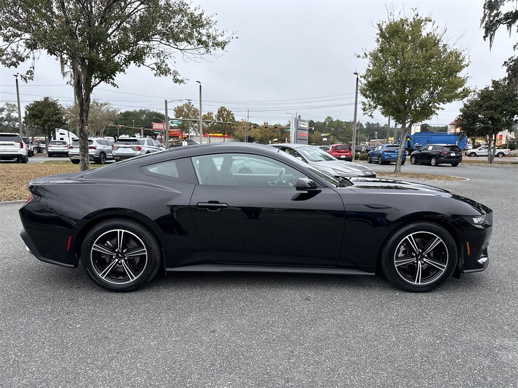 2024 Ford Mustang EcoBoost photo 2