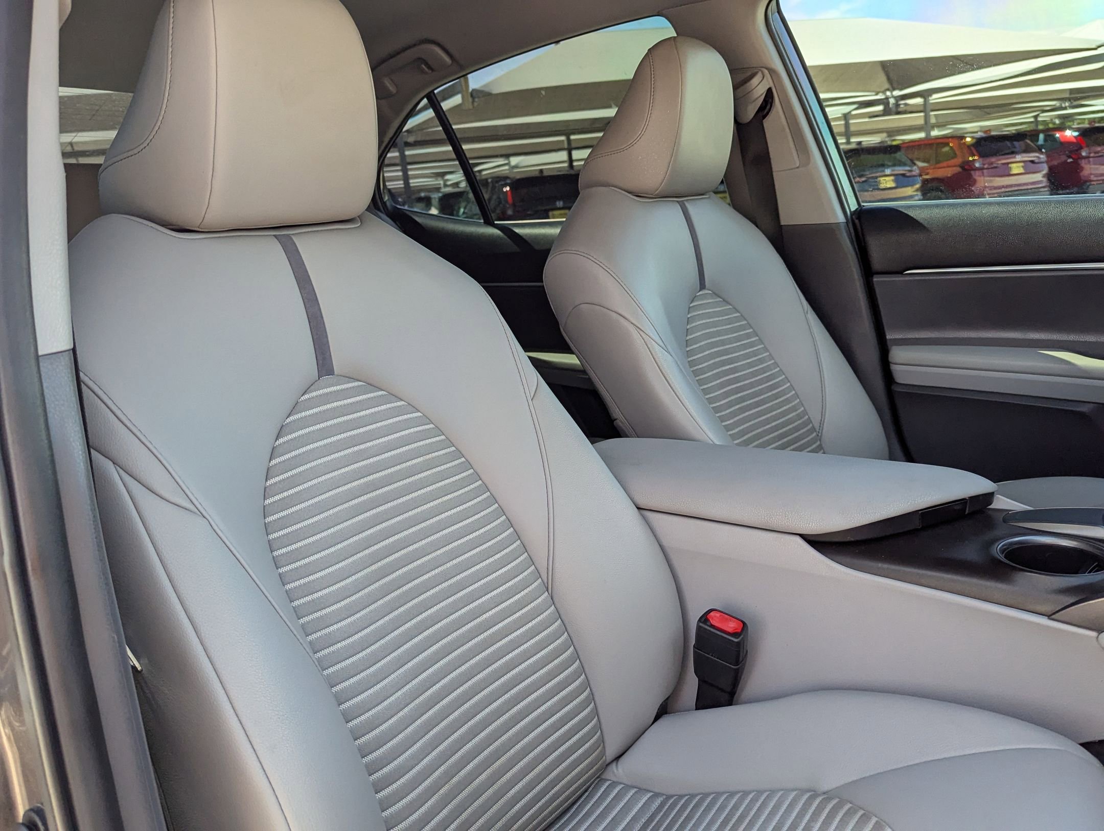 2021 Toyota Camry SE photo 30
