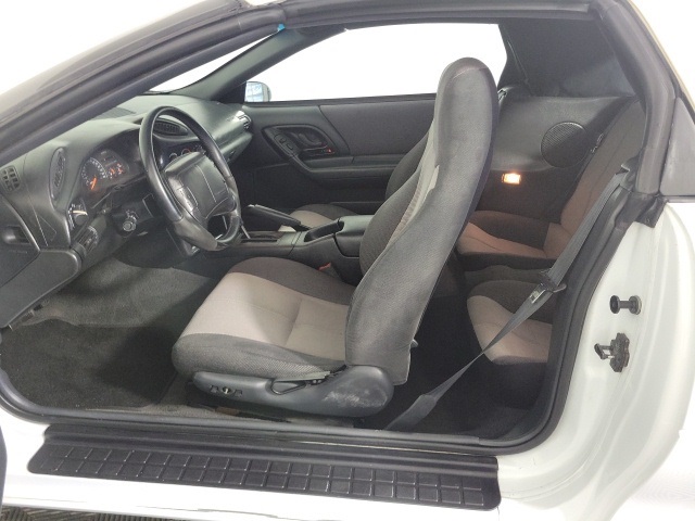1995 Chevrolet Camaro Sport Coupe photo 8