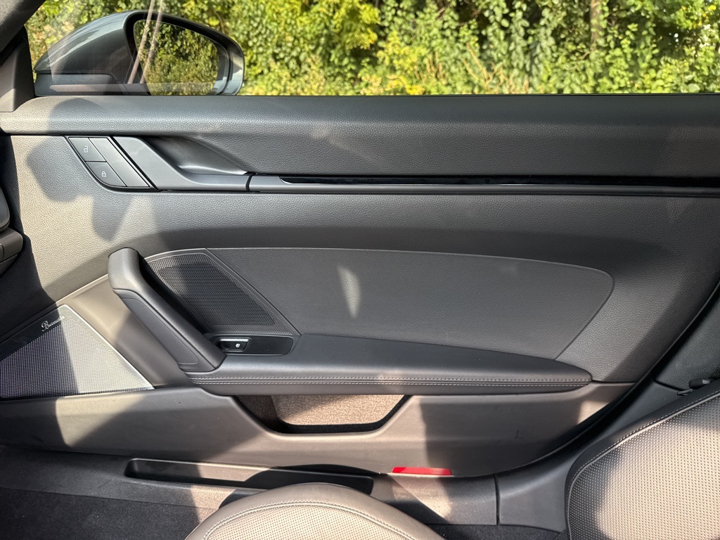 2023 Porsche 911 4 T photo 15