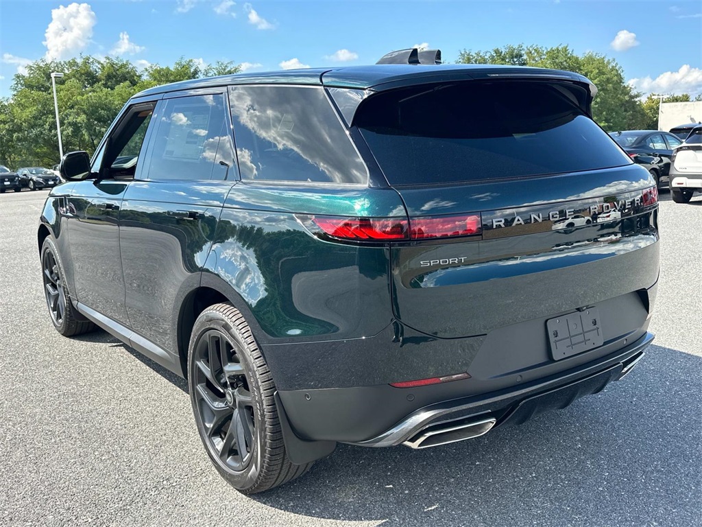2025 Land Rover Range Rover Sport SE photo 12
