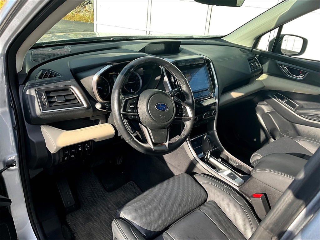 2022 Subaru Ascent Limited photo 8