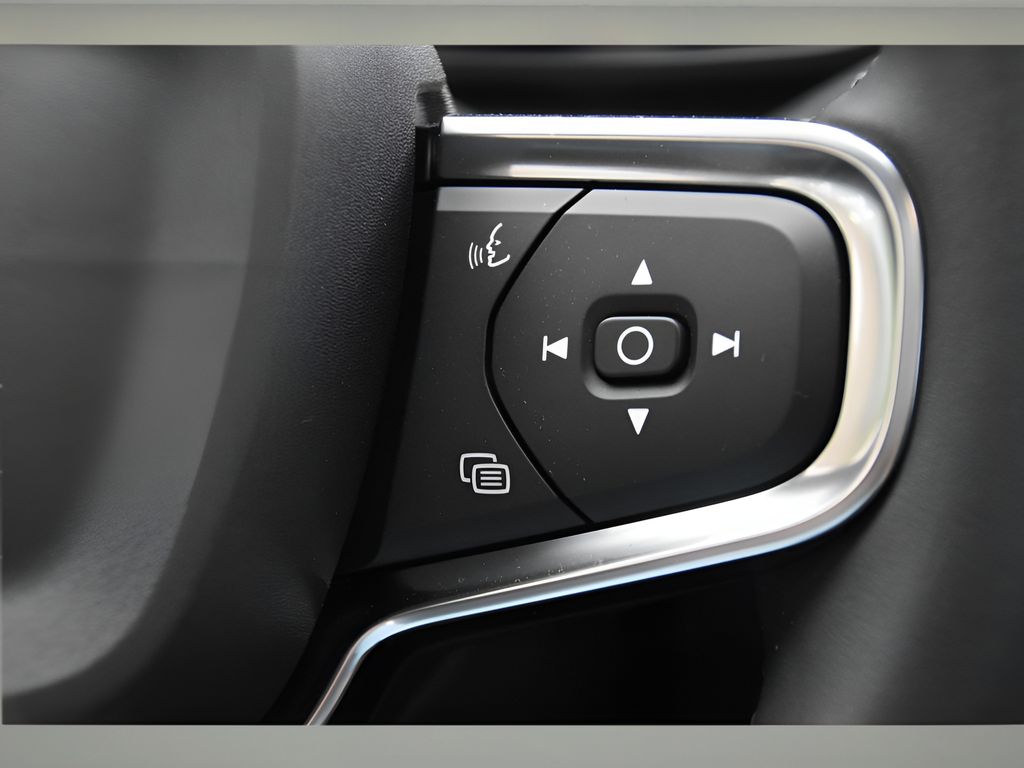 2024 Volvo C40 Recharge Plus photo 29