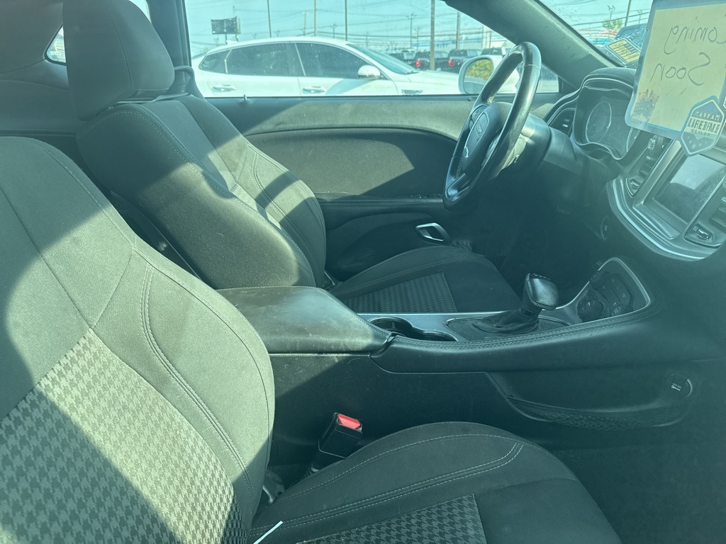 2019 Dodge Challenger SXT photo 12