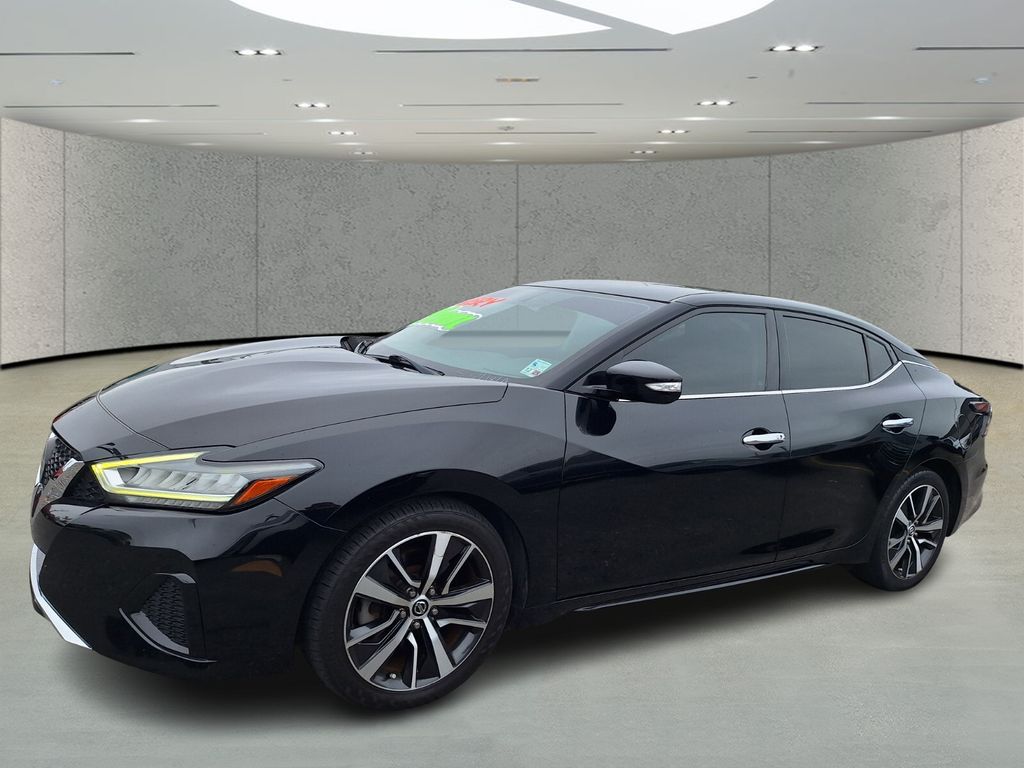 2019 Nissan Maxima SV's photo