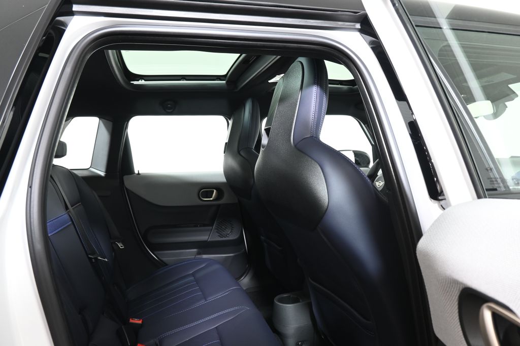 2026 Mini Cooper 4 Door Hardtop Signature photo 17