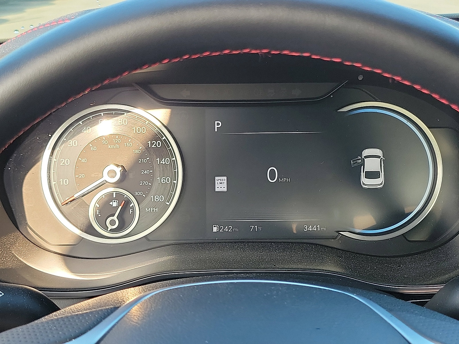 2025 Genesis G70 3.3T Sport Advanced photo 7